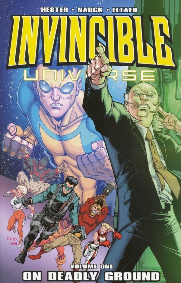INVINCIBLE UNIVERSE VOL 01 ON DEADLY GROUND TP [9781607068204]