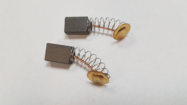 Szczotki węglowe SP05 wym.5x8x11