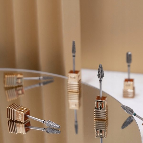 Frez Aba Group z węglika spiekanego stożek średni M28 M