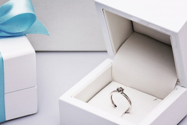 Pierścionek Złoto Diament PBD3748W