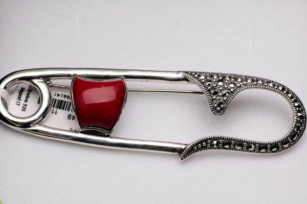 Broszka Srebro rodowane Markazyty RDM2849