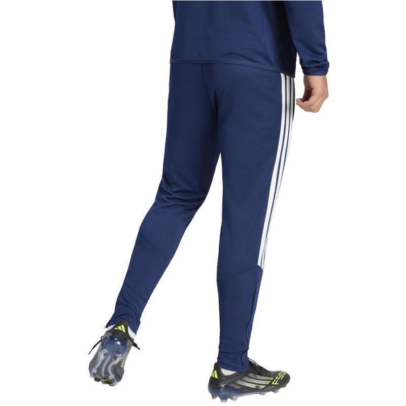 Spodnie adidas TIRO 26 Training Pants JY7110 granatowy XL