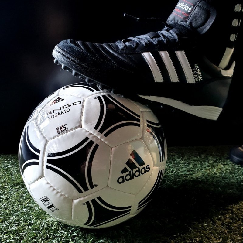 Buty adidas Mundial Team  019228 czarny 44 2/3