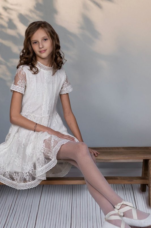 KNITTEX Dziewczęce rajstopy imitujące drobną siateczkę Roxana Junior DR2601