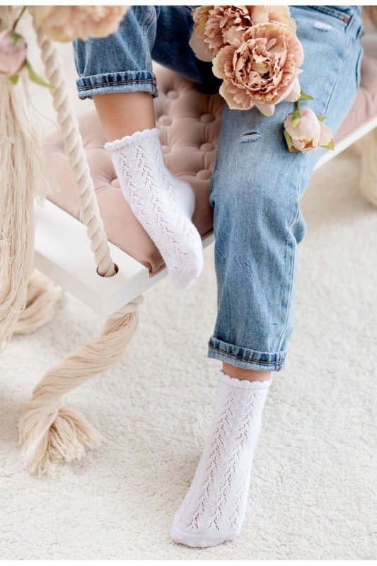 MILENA Skarpetki dziecięce ażurowe AŻUR-cienki 1511.001