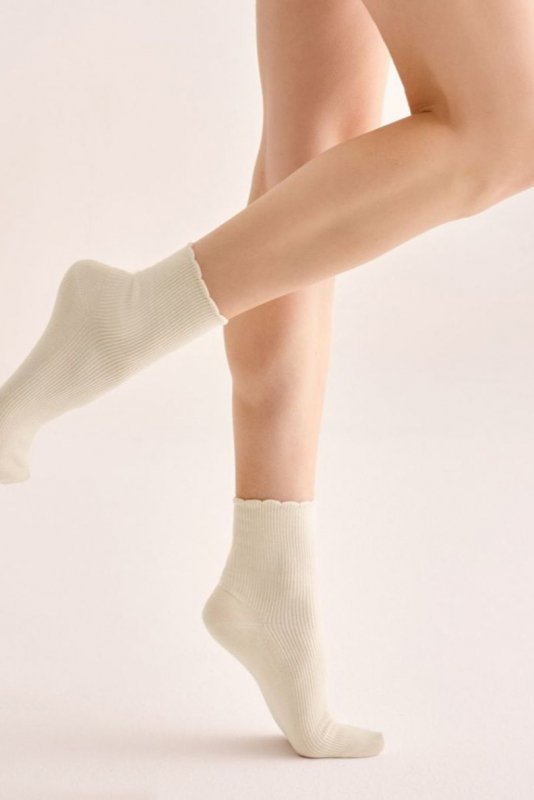 GABRIELLA SKARPETKA BAWEŁNIANA SW/098