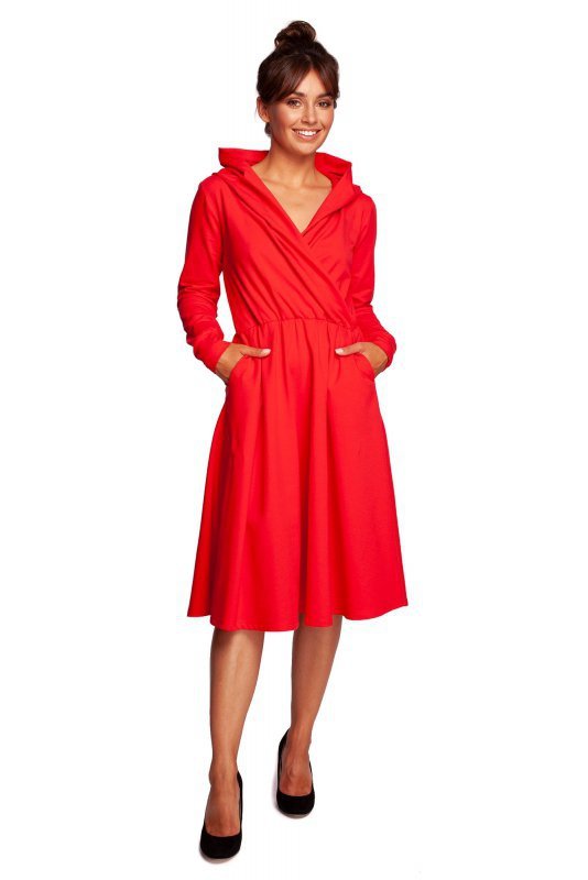 BeWear B245 Sukienka rozkloszowana z kapturem - czerwona