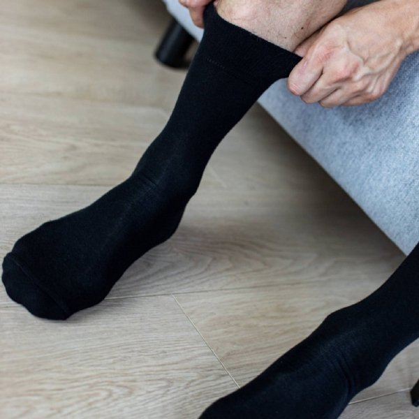 WOLA / GATTA SKARPETY PERFECT MAN FROTTE