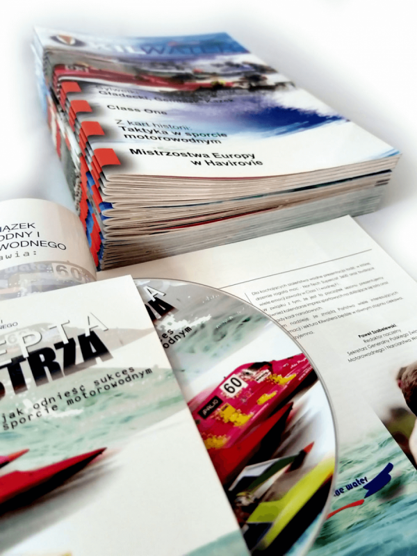 katalog A5, druk pełnokolorowy obustronny 4+4, na papierze kredowym, kreda 130 g, 40 str., 30 sztuk