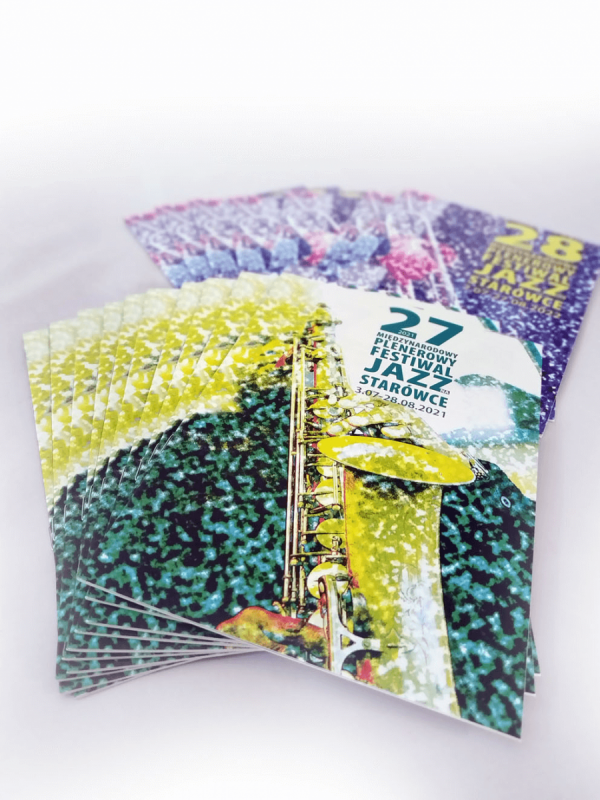 katalog 210 x 210 mm, druk pełnokolorowy obustronny 4+4, na papierze kredowym: okładka 250 g + środki 130 g, 48 str., 50 sztuk
