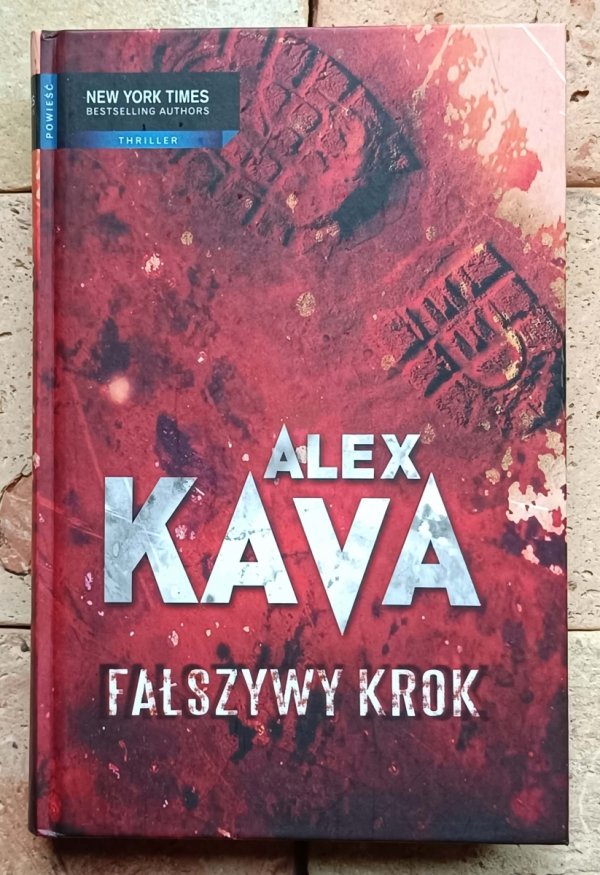 Alex Kava - Fałszywy krok - okładka