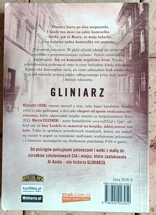 Marcin Ciszewski - Gliniarz