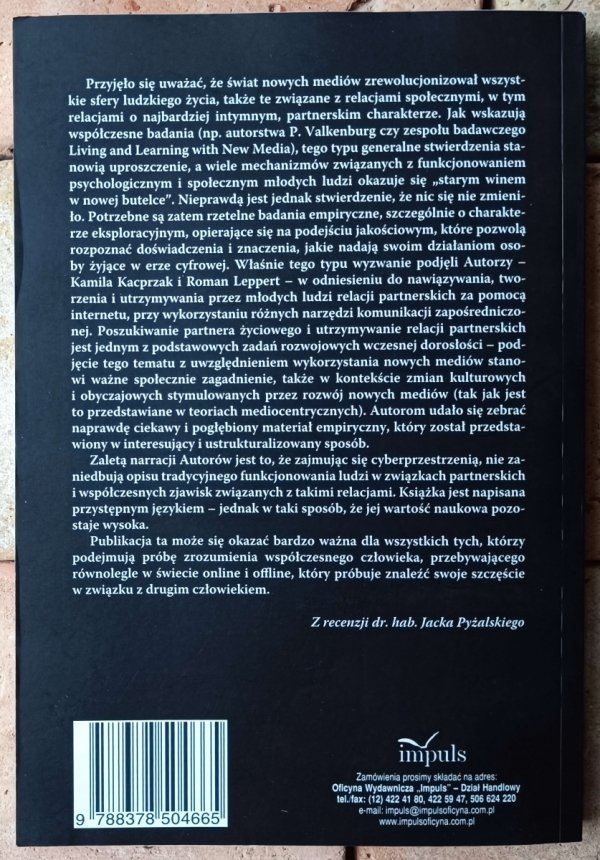 Kamila Kacprzak Związki miłosne w sieci. Poszukiwanie partnera życiowego na portalach randkowych - okładka