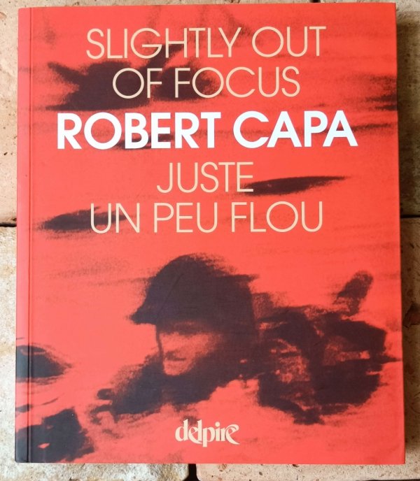 Capa Robert - Juste un peu flou - Slightly Out Of Focus - okładka