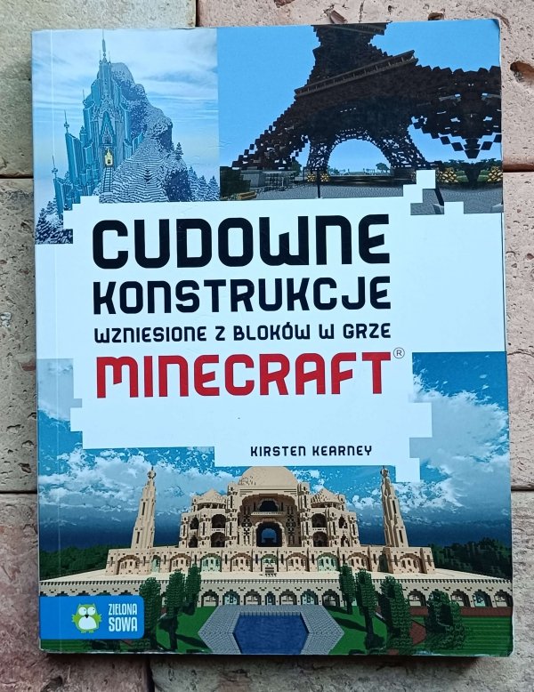 Kirsten Kearney - Cudowne konstrukcje wzniesione z bloków w grze Minecraft