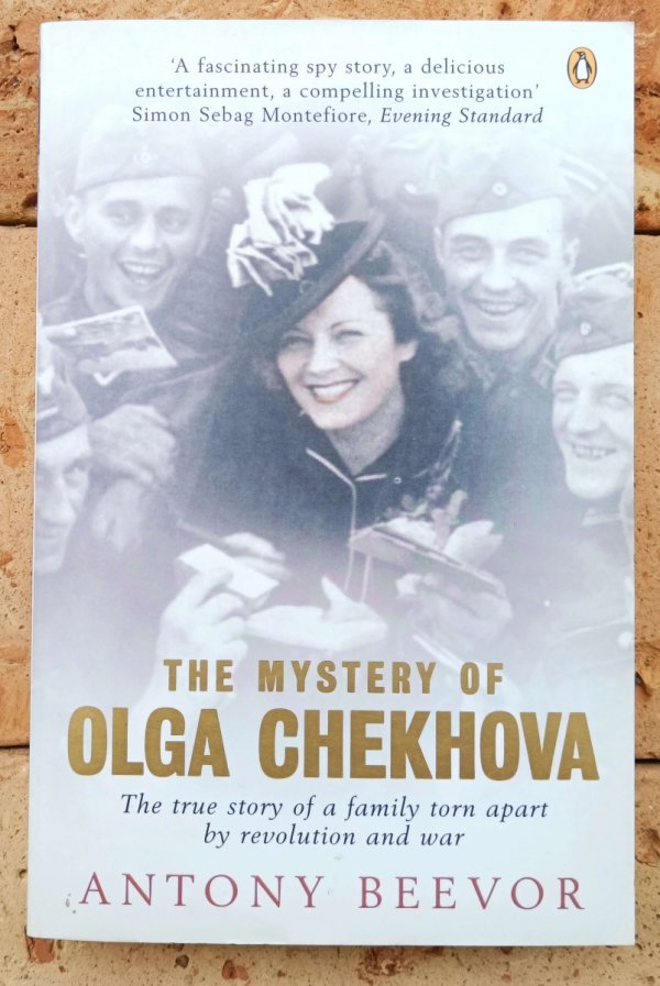 Antony Beevor • The Mystery of Olga Chekhova - okładka