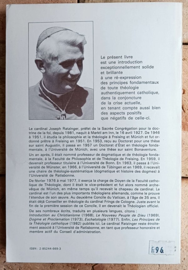 Cardinal Joseph Ratzinger • Les Principes De La Theologie Catholique. Esquisse Et Materiaux - okładka