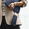 UNIQ etui Transforma iPhone 14 / 15 / 136,1 Magclick Charging czarny/ebony black