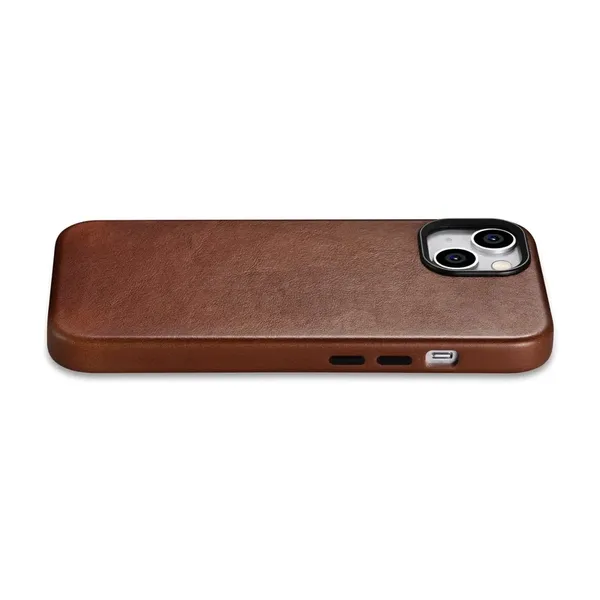 iCarer Oil Wax Premium Leather Case skórzane etui iPhone 14 Plus magnetyczne z MagSafe brązowy (WMI14220703-RB)