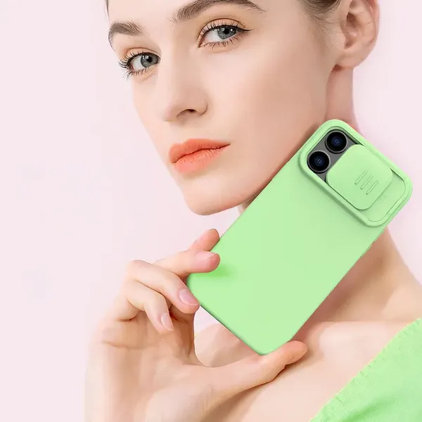 Nillkin CamShield Silky Silicone Case etui iPhone 14 Pro pokrowiec z osłoną na aparat zielony