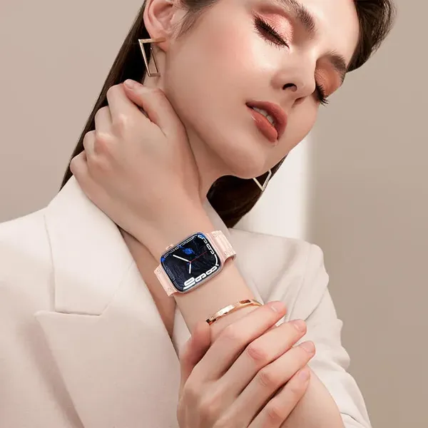 Pasek Strap Triple Protection do Apple Watch 38 / 40 / 41 mm opaska bransoleta - biały