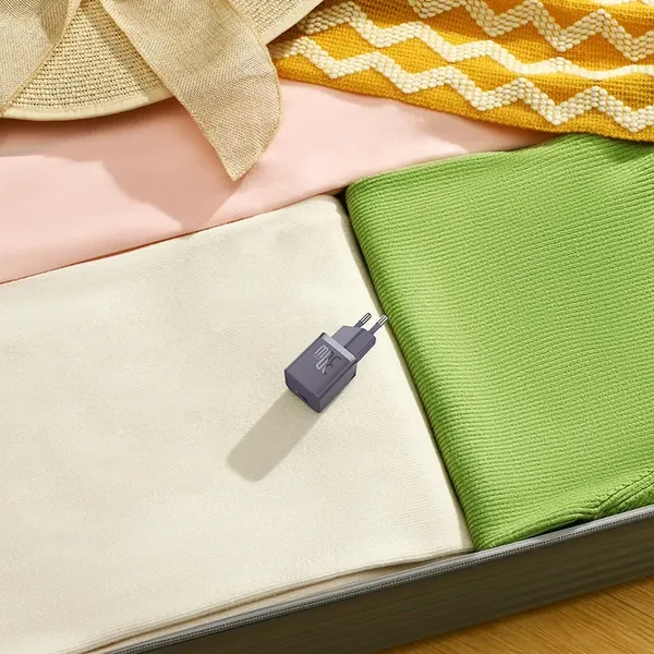 Ładowarka sieciowa Baseus GaN5 30W USB-C EU z fioletowym kablem Baseus Dynamic 3 USB-C 100W 1m - fioletowa