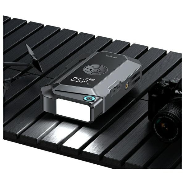 USAMS Jumpstarter Powerbank 8000mAh +    wbudowana latarka czarny/black ZB287