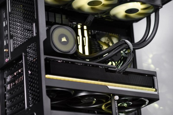 Komputer gamingowy Actina iCUE 7900X 32GB 2TB RTX5080 1000W no OS