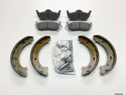 Parking Shoes, Pads & Fitting KIT for Jeep Grand Cherokee 2005-2010 PBS/WK/005A
