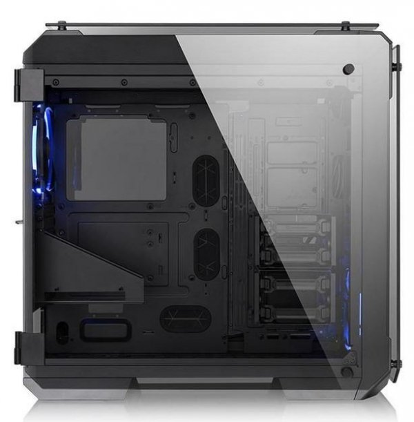 Thermaltake View 71 Riing Tempered Glass - Black