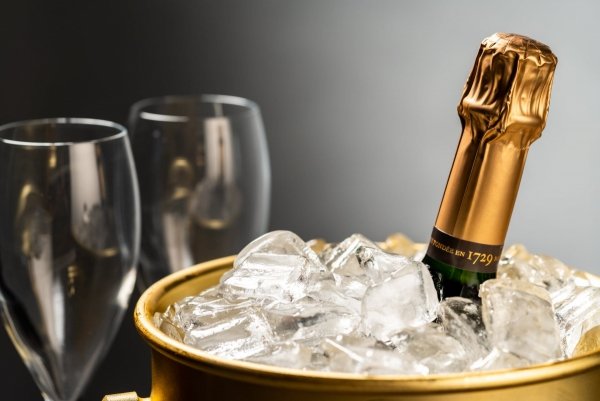 Kostkarka do lodu Hoshizaki KM-40C-HC-W | 43 kg/24h | chłodzona powietrzem | czyszczenie automatyczne | kostka półksiężyc | 38x29x13 mm