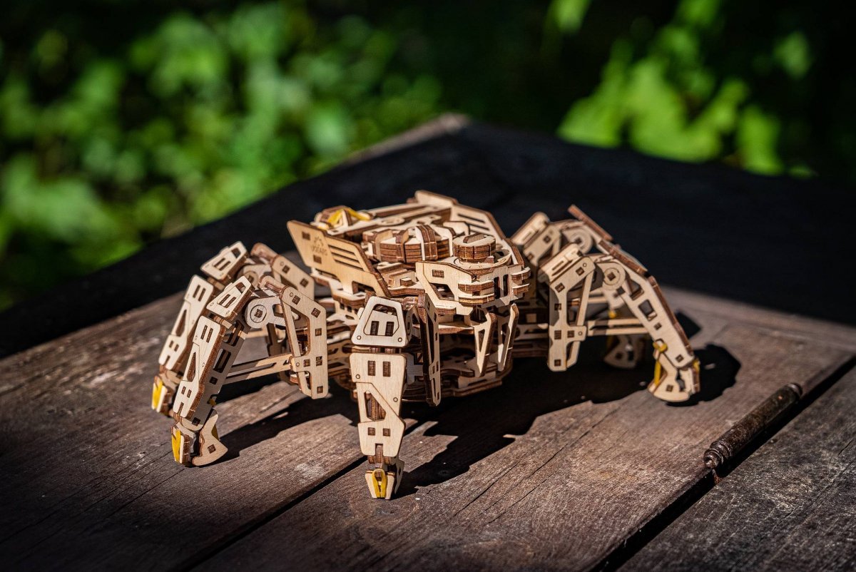 Puzzle 3D Drewniane Hexapod Odkrywca uGEARS