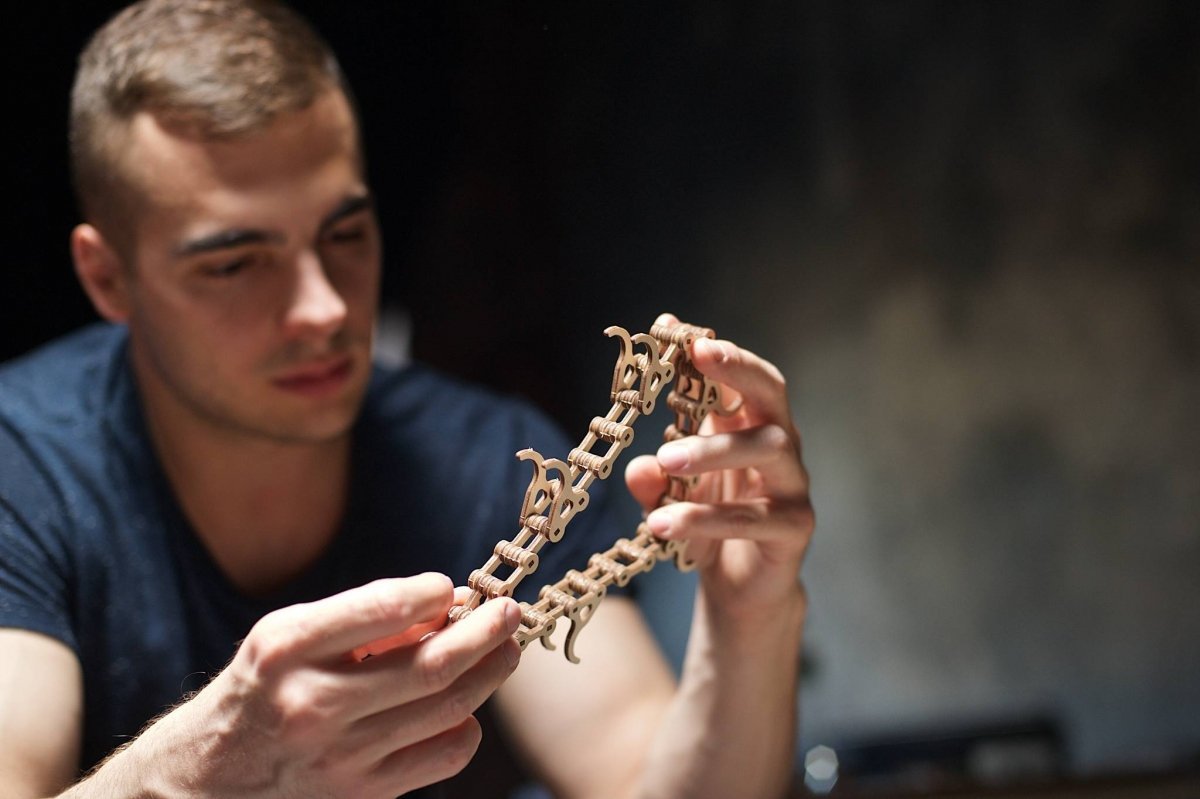 Puzzle 3D Drewniane Tor Kulkowy Wciągnik Łańcuchowy uGEARS