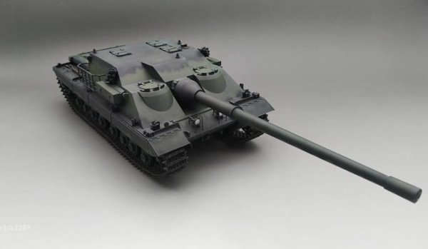 Amusing Hobby 35A034 FV217 BADGER British Heavy Tank Destroyer 1/35 