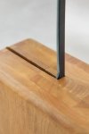 Lustro stojące z drewna dębowego Eriste o owalnym kształcie, stabilna podstawa i elegancki design.
