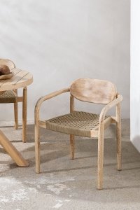 Krzesło ogrodowe Nela z podłokietnikami z drewna eukaliptusowego