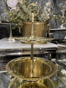 Patera metalowa dwupoziomowa złota na ciasto na stół do salonu 