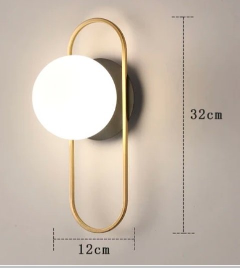 Loop lampa ścienna kinkiet złoty ze szklanym mlecznym kloszem