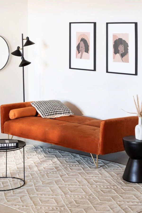3-osobowa sofa do salonu rozkładana z funkcją spania z aksamitu kolor Óxido na metalowych nóżkach