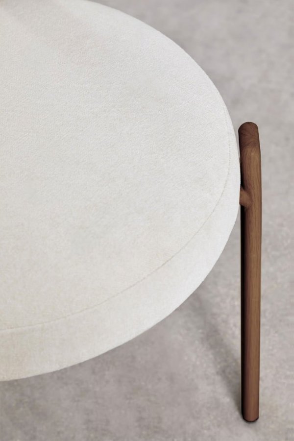 Zestaw 4 krzeseł SKLUM Jolie tapicerowanych szenilowych z metalową konstrukcją