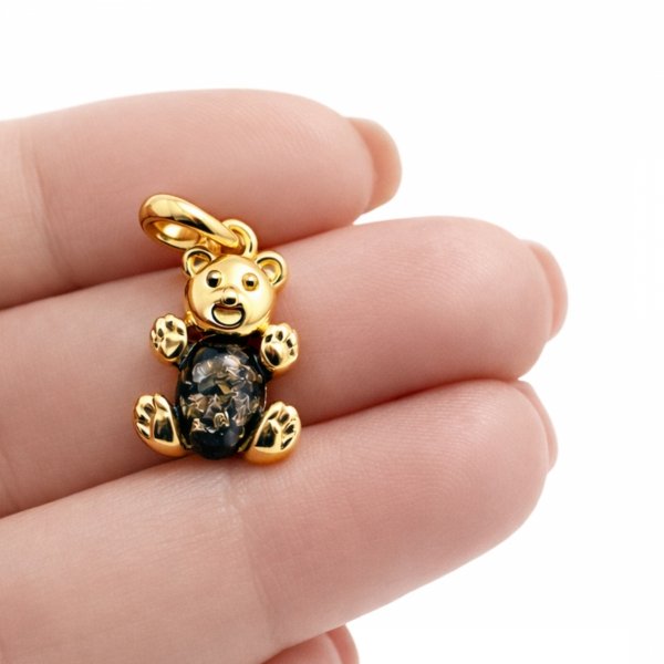 Zawieszka pozłacana z misiem i zielonym bursztynem srebro 925