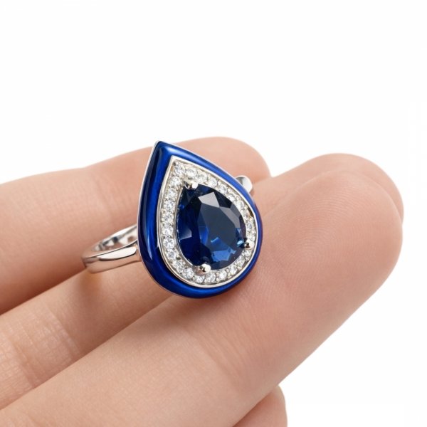 Pierścionek kropla z cyrkoniami srebro 925