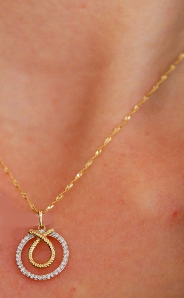 Wisior PĘTLA  diamenty 21/0.09cT  złoto 585