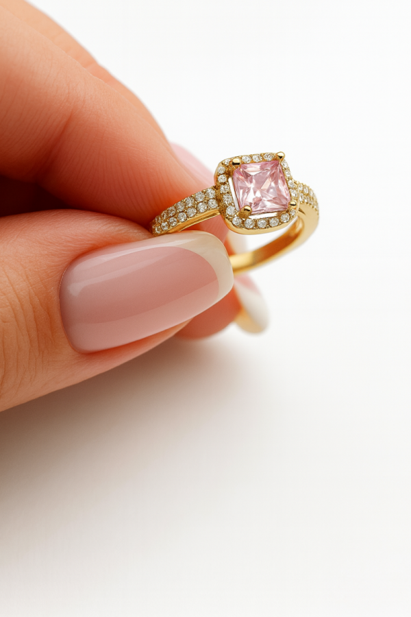 Pierścionek z różowym kamieniem R.17 złoto 585