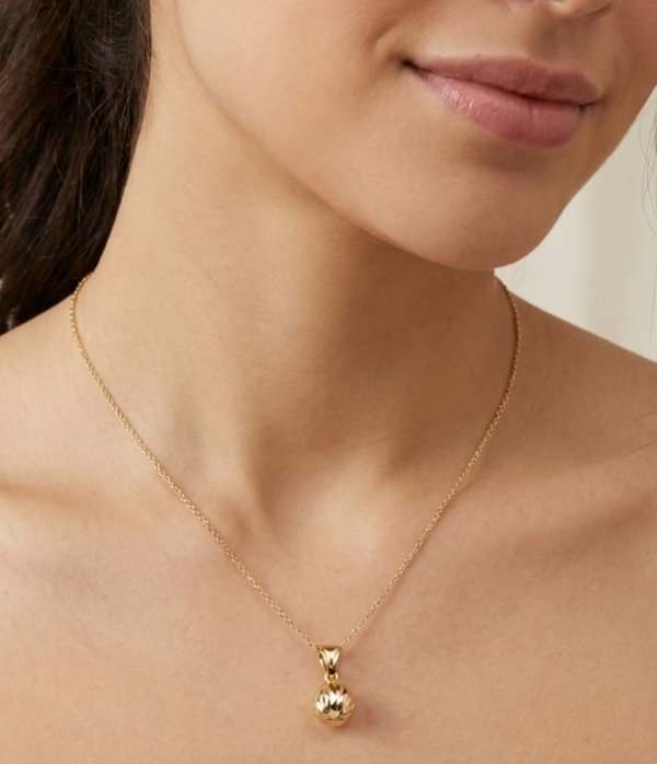 Wisior diamentowana kula  złoto 585