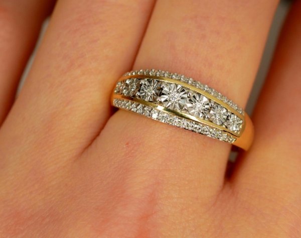 Pierścionek R.21 diamenty 43/0.24ct złoto 585 