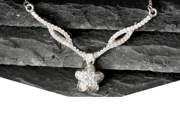 Naszyjnik finezyjny kwiat cyrkonii 49cm srebro 925 