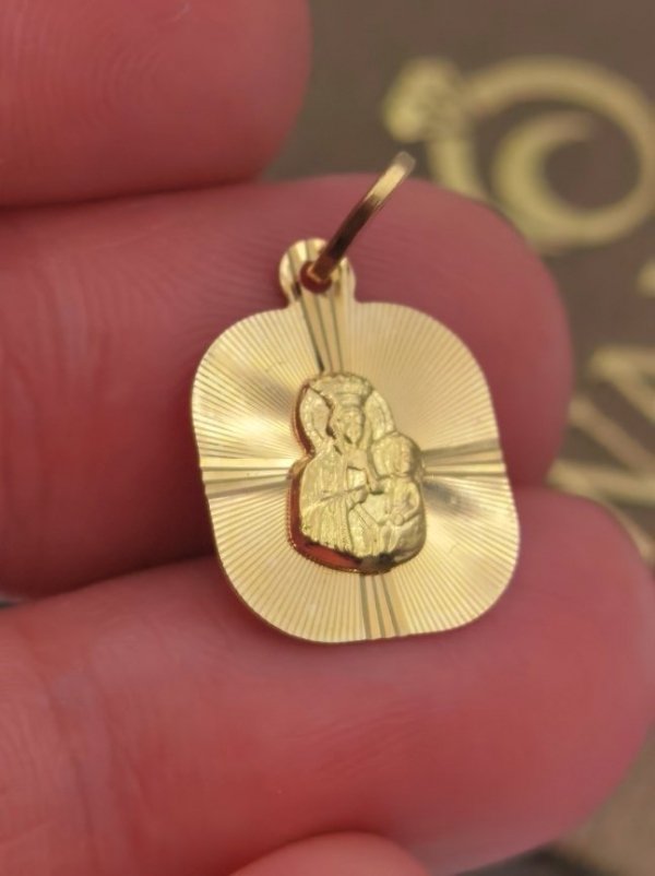 Medalik diamentowany złoto 585 