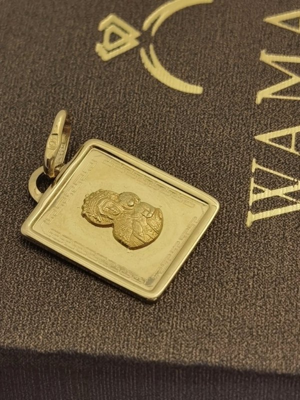 Medalik Greco Matka Boska Częstochowska złoto 585