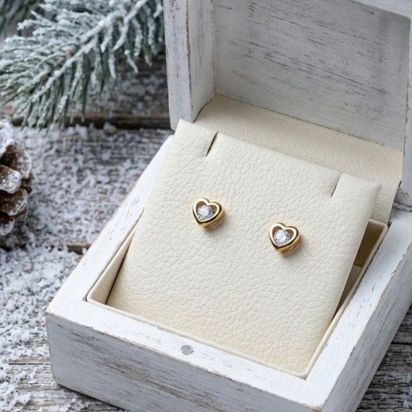 Kolczyki sztyft serce kontur z oczkiem złoto 585 